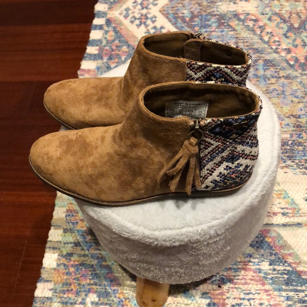 Roxy Quicksilver “After” surf tribal boots